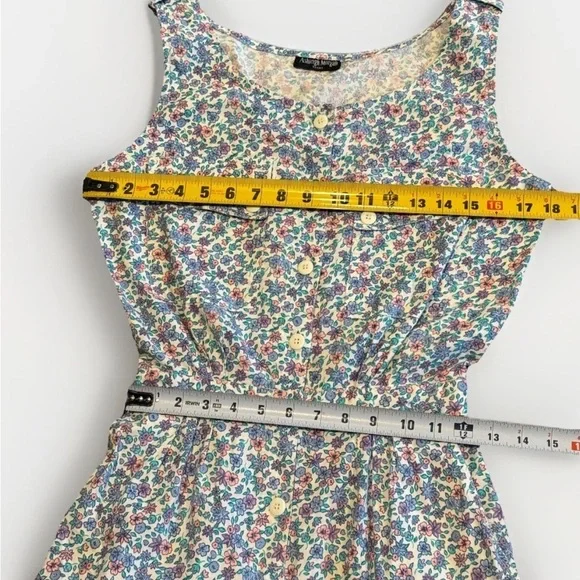 Vintage 80’s Floral Sleeveless Jumpsuit. XS/S - Picture 7 of 7